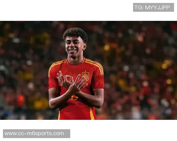 奇妙缘分重现巴黎小将恩贾恩图与亚马尔曾在U10赛场相遇