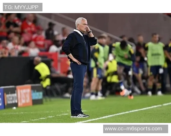 摩纳哥主帅许特尔面临下课危机俱乐部积极寻找新任教练人选 摩纳哥主帅许特尔面临下课危机俱乐部积极寻找新任教练人选