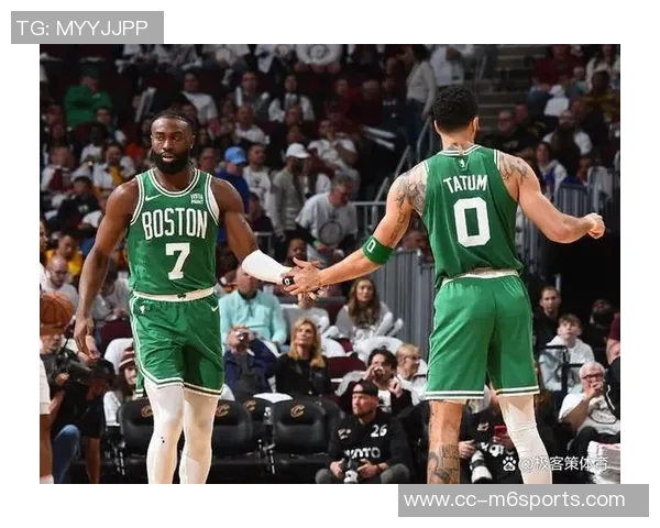 杰伦布朗单节狂砍14分难救主全场贡献24分6板5助显孤立无援 杰伦布朗单节狂砍14分难救主全场贡献24分6板5助显孤立无援