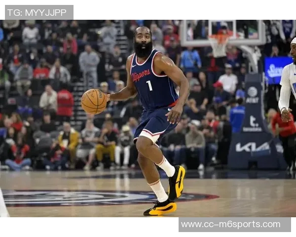 皮尔斯直言哈登得分方式单一强调自己在进攻端的全面性与多样性